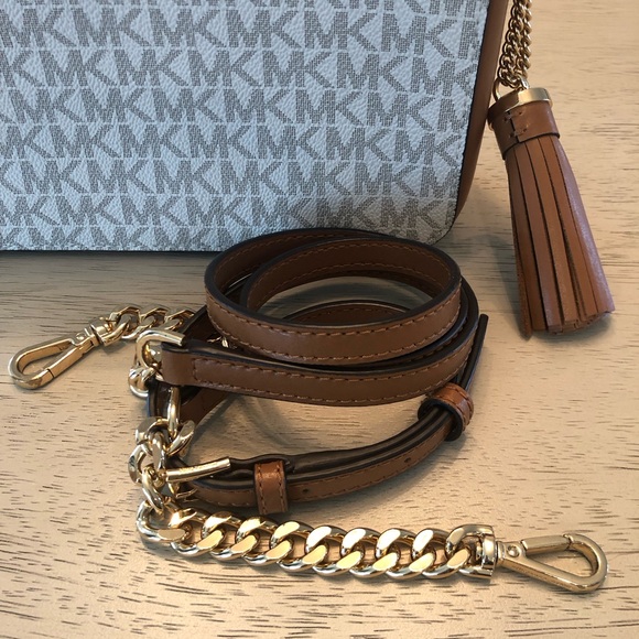 Michael Kors “Jett Set” camera bag - Picture 5 of 10